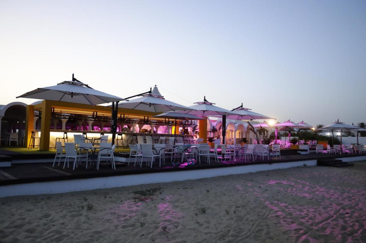 The Mirage Resort & Spa Hammamet Luaran gambar The beach at the Jumeirah Beach Hotel