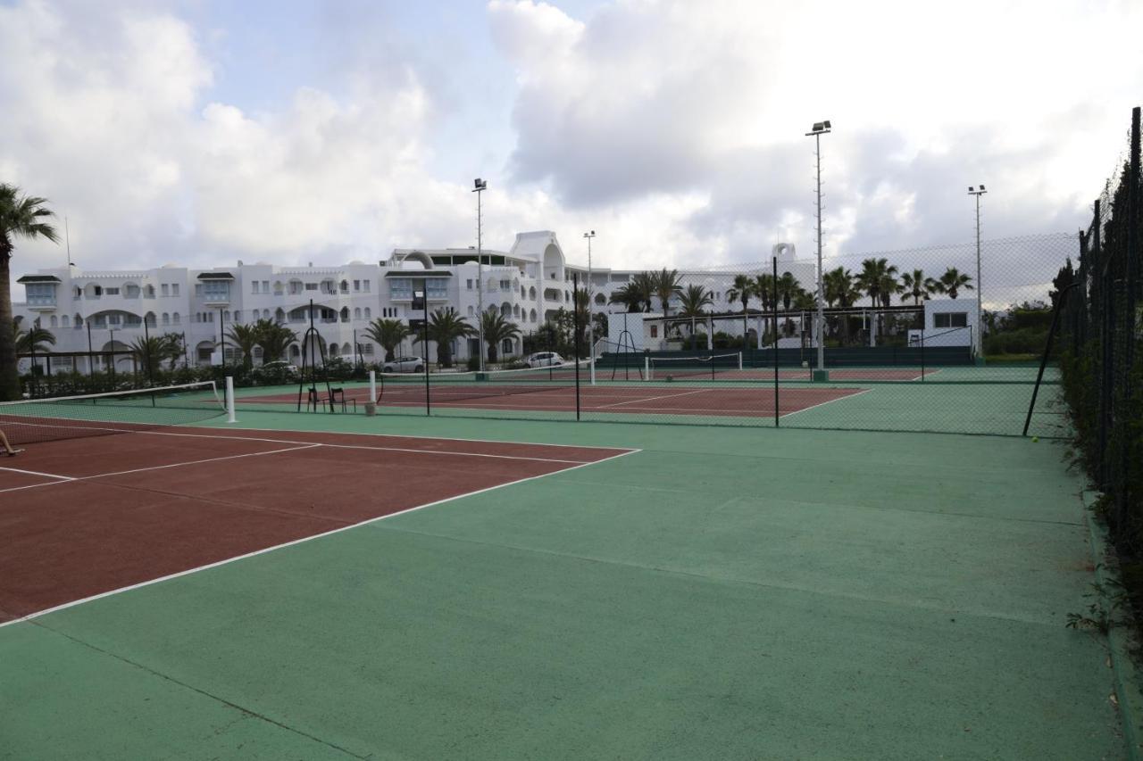 The Mirage Resort & Spa Hammamet Luaran gambar Tennis courts at the resort