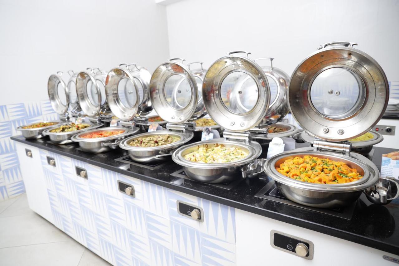 The Mirage Resort & Spa Hammamet Luaran gambar A chafing dish buffet
