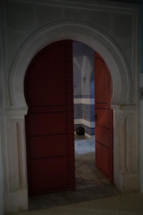 The Mirage Resort & Spa Hammamet Luaran gambar The door of the mosque